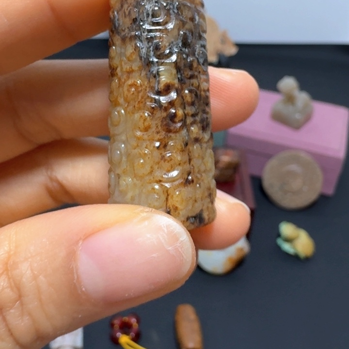 和田玉颈饰未镶嵌穿**仑