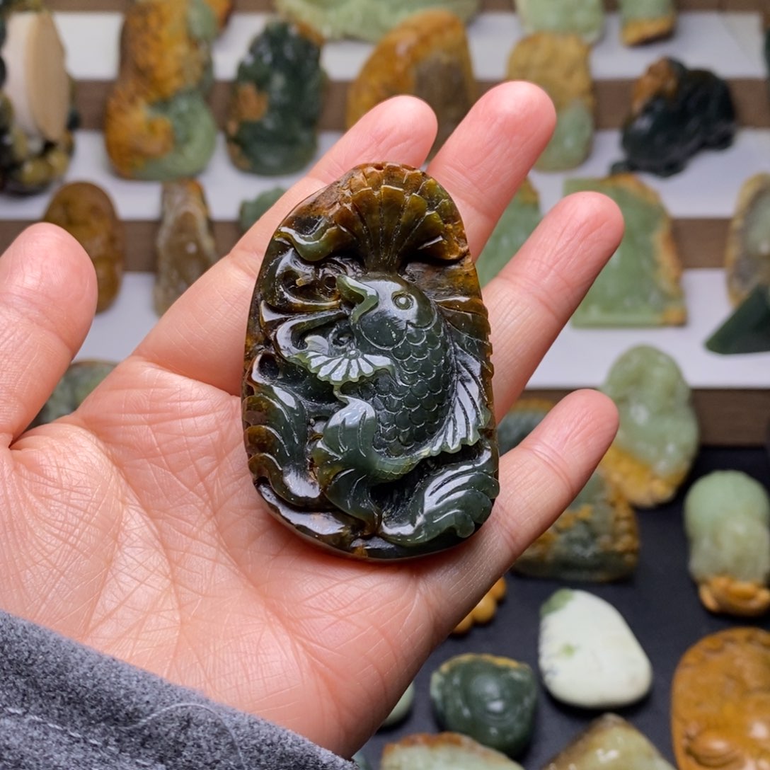 岫岩河磨玉（透闪石质玉）挂件未镶嵌