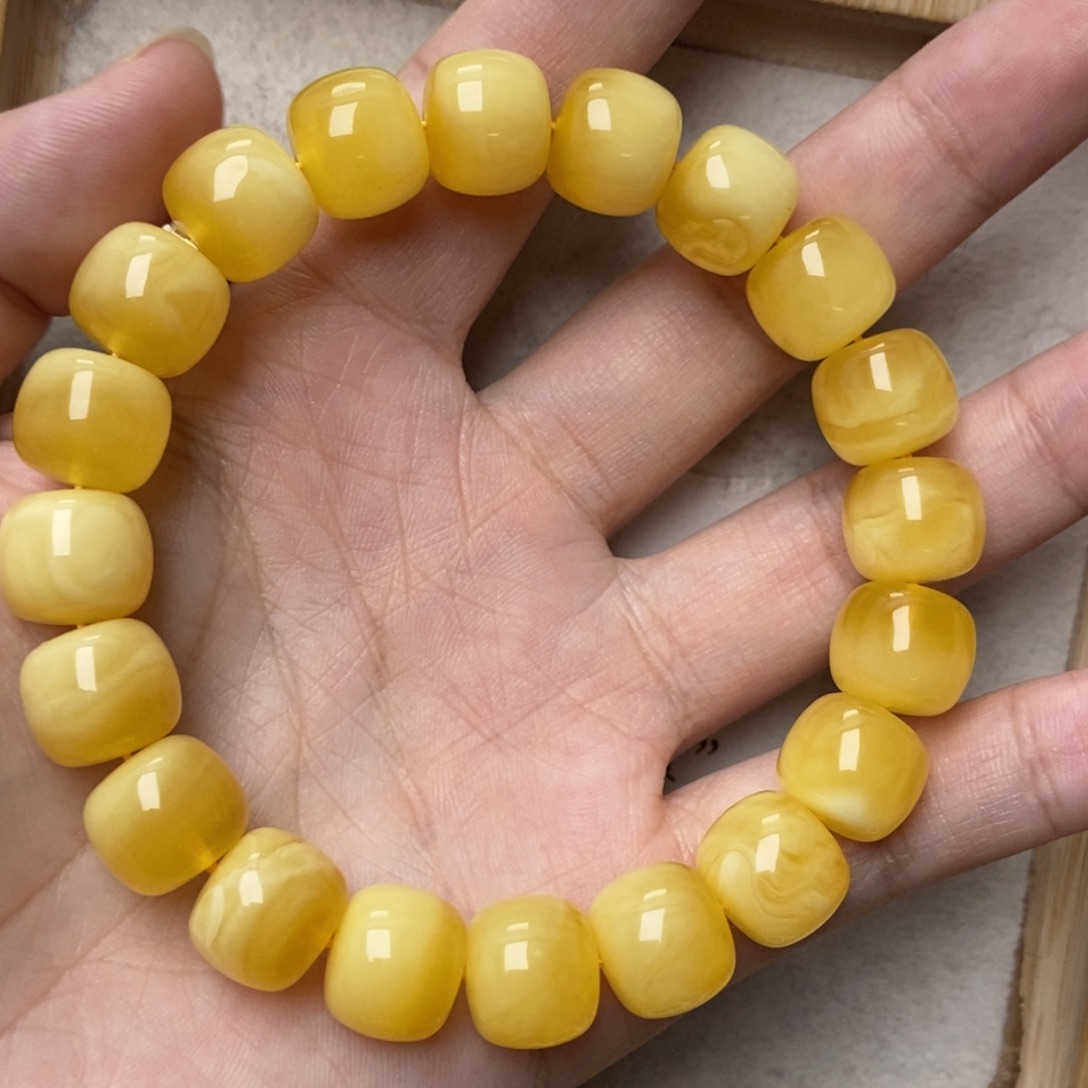 蜜蜡未镶嵌珠宝奇石25