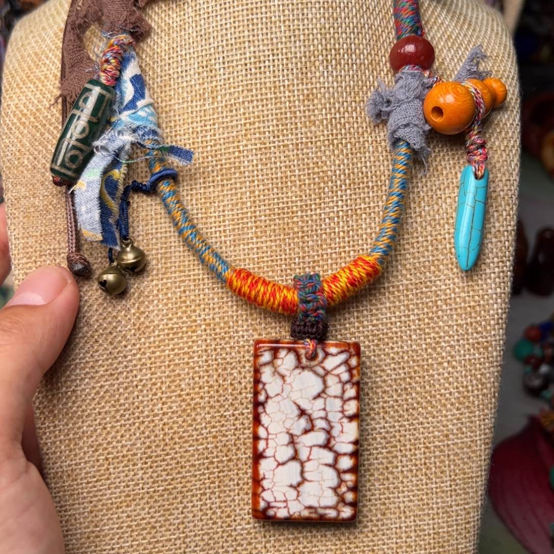 玛瑙/玉髓颈饰未镶嵌