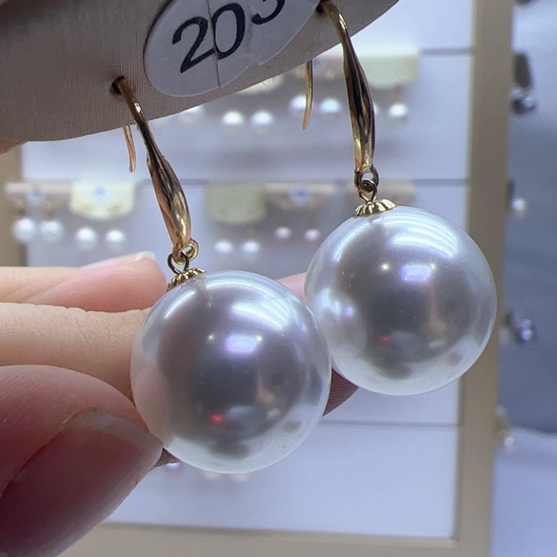 18K金镶嵌淡水珍珠耳饰