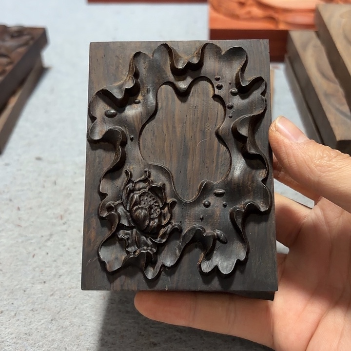 小***俊风车木（黑檀木）瑕疵底座