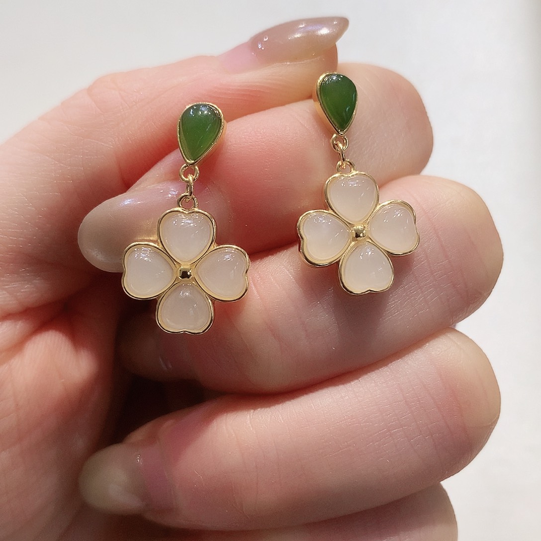 和田玉银S925镶嵌耳饰