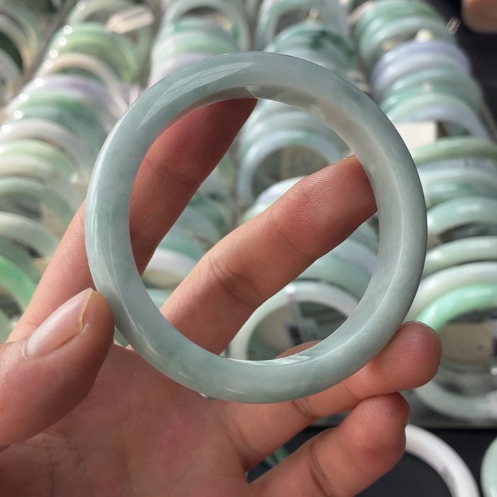 翡翠未镶嵌手镯翡翠手镯