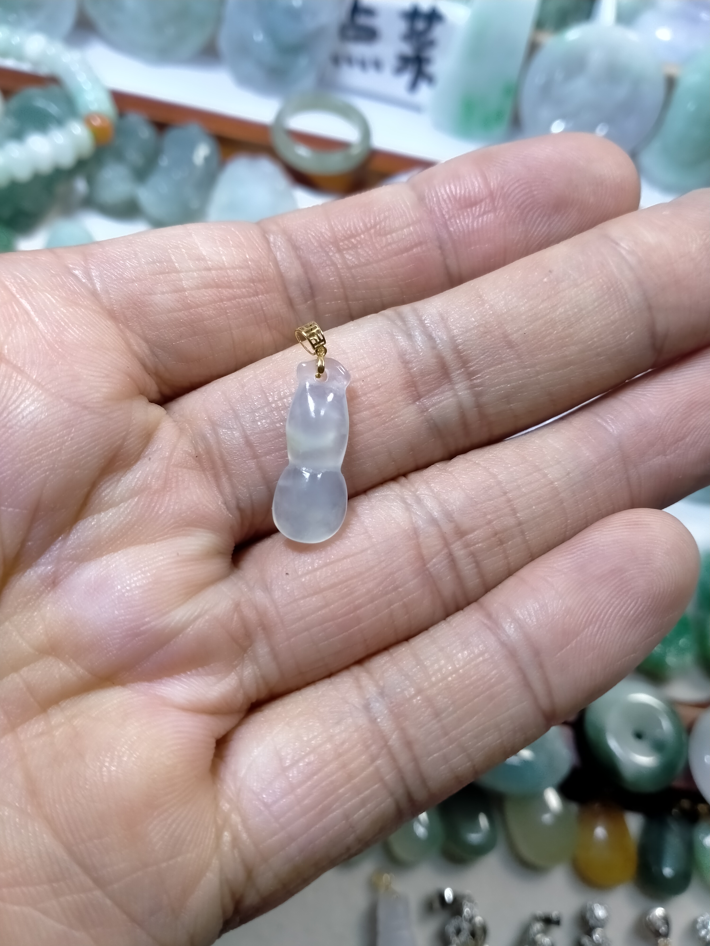 艺萱翡翠，天然翡翠A货小葫芦挂件（尺寸约19X8X4）