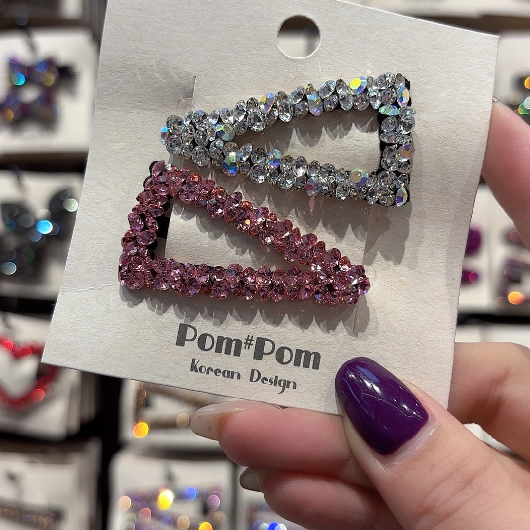 皮质铁合金拼色小三角拜拜