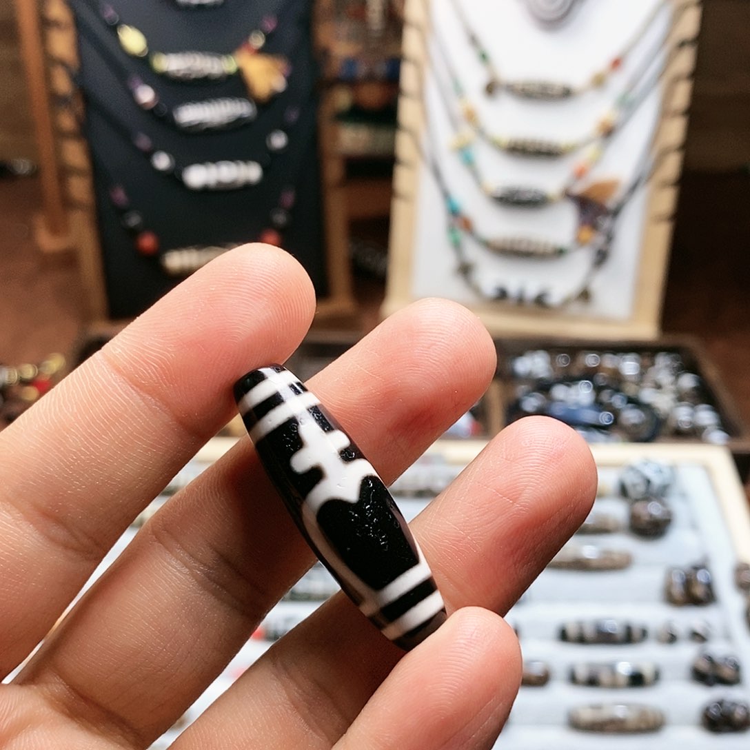 玛瑙/玉髓颈饰未镶嵌薛****圈