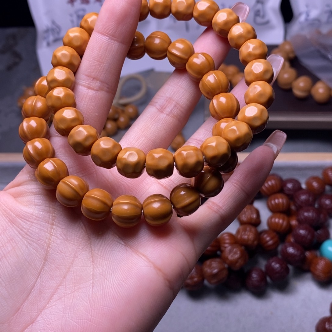 文玩核桃手串小鲨鱼小奶酪