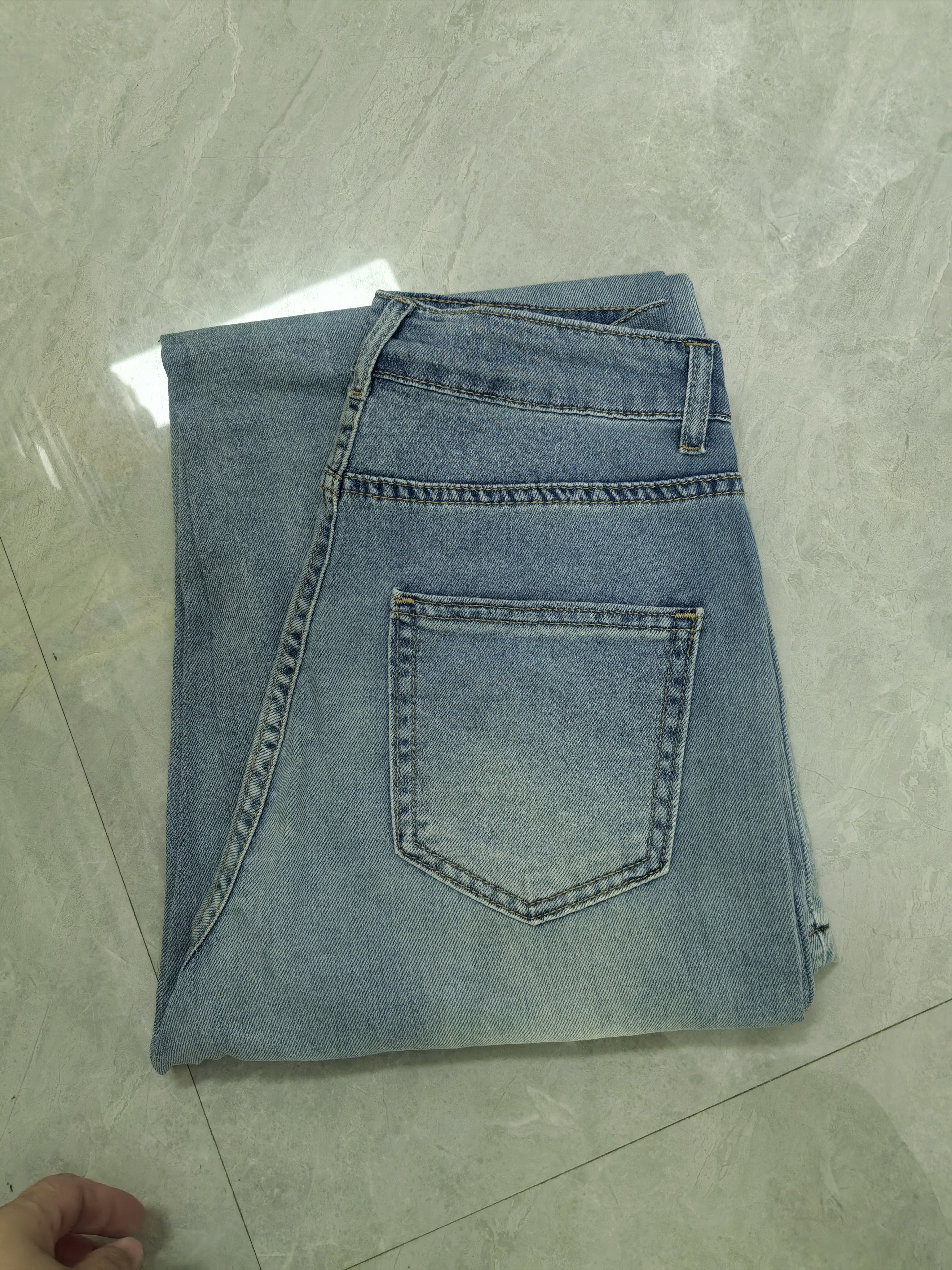 时尚简约牛仔裤 585