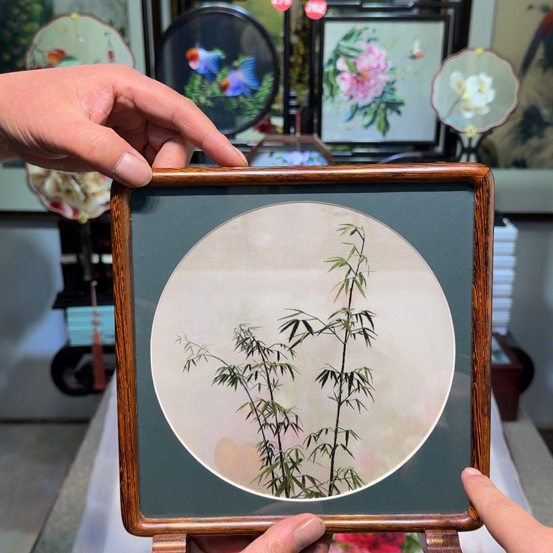 刺绣刺绣工艺精湛