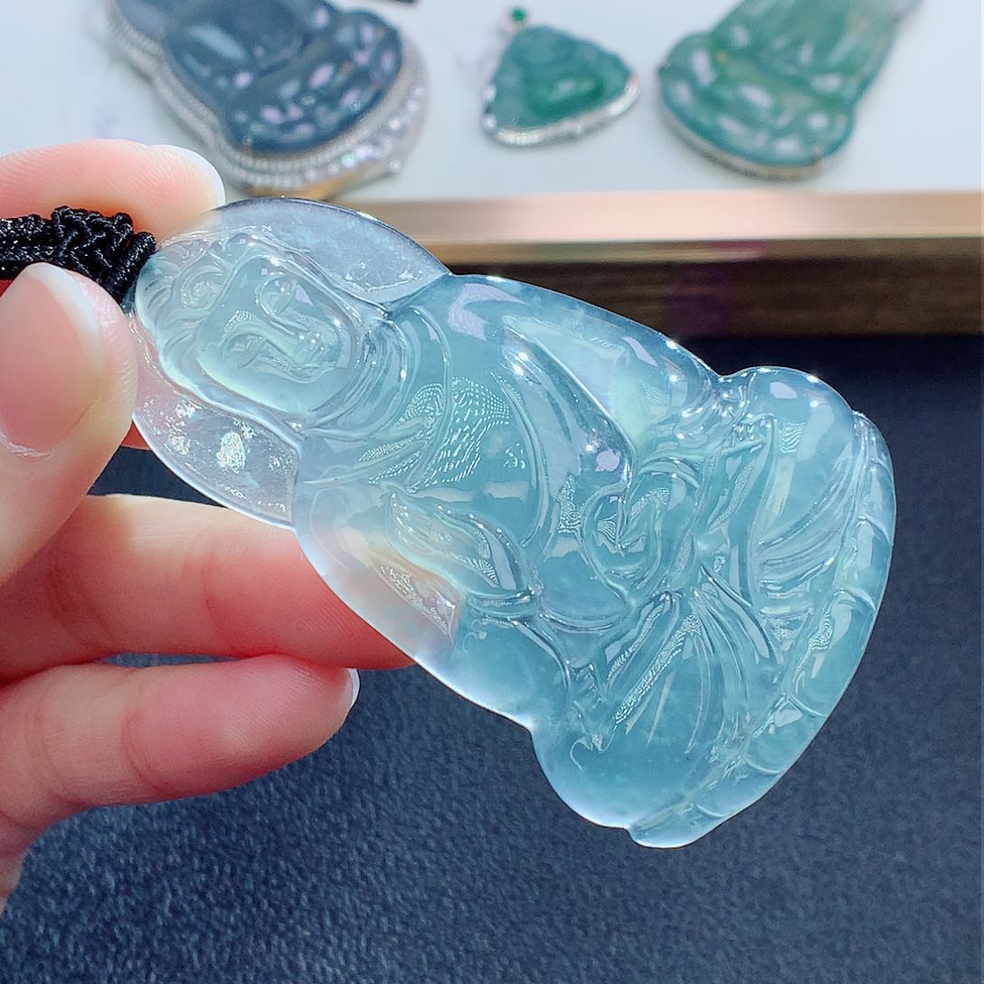 翡翠颈饰未镶嵌爱****言翡翠