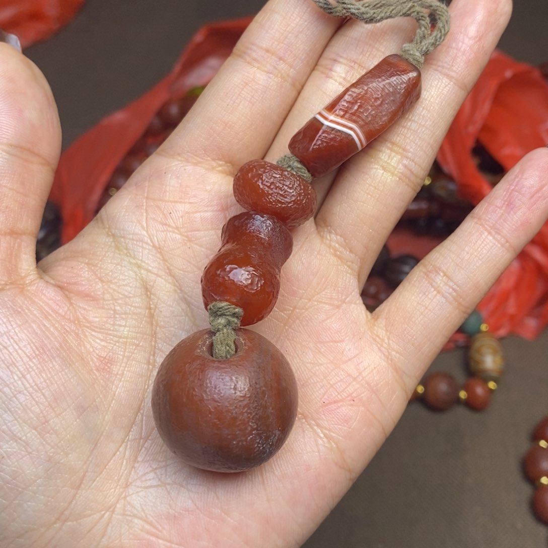 玛瑙/玉髓颈饰未镶嵌