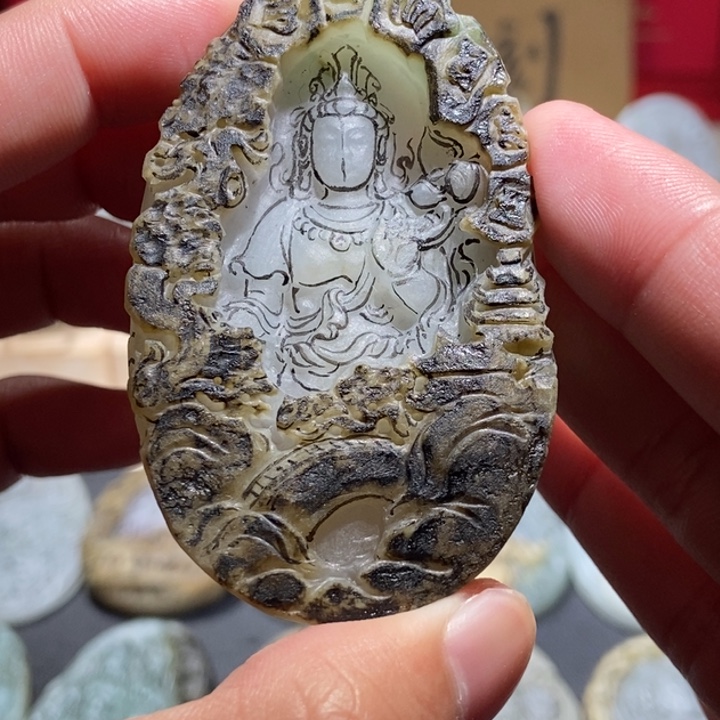 迷***人定制翡翠未镶嵌翡翠