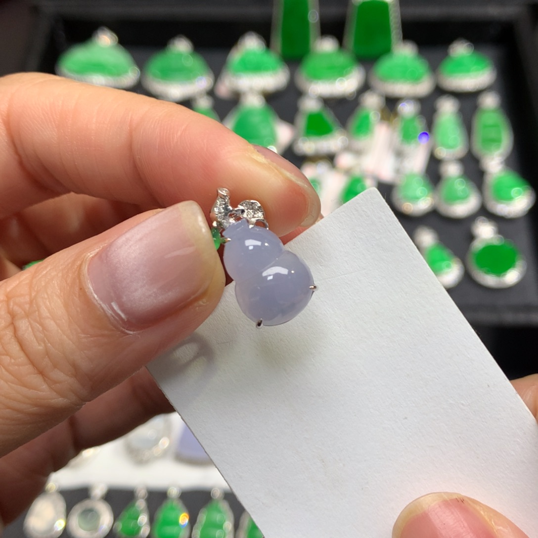 翡翠18K金镶嵌吊坠(不含链)紫货会有色差