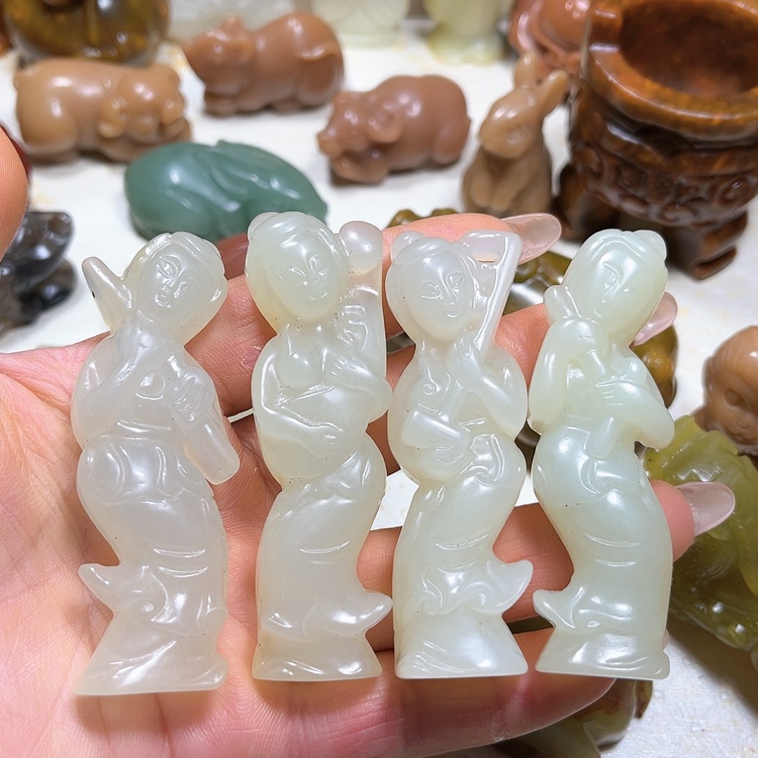 白玉菩提吊坠白玉菩提吊坠