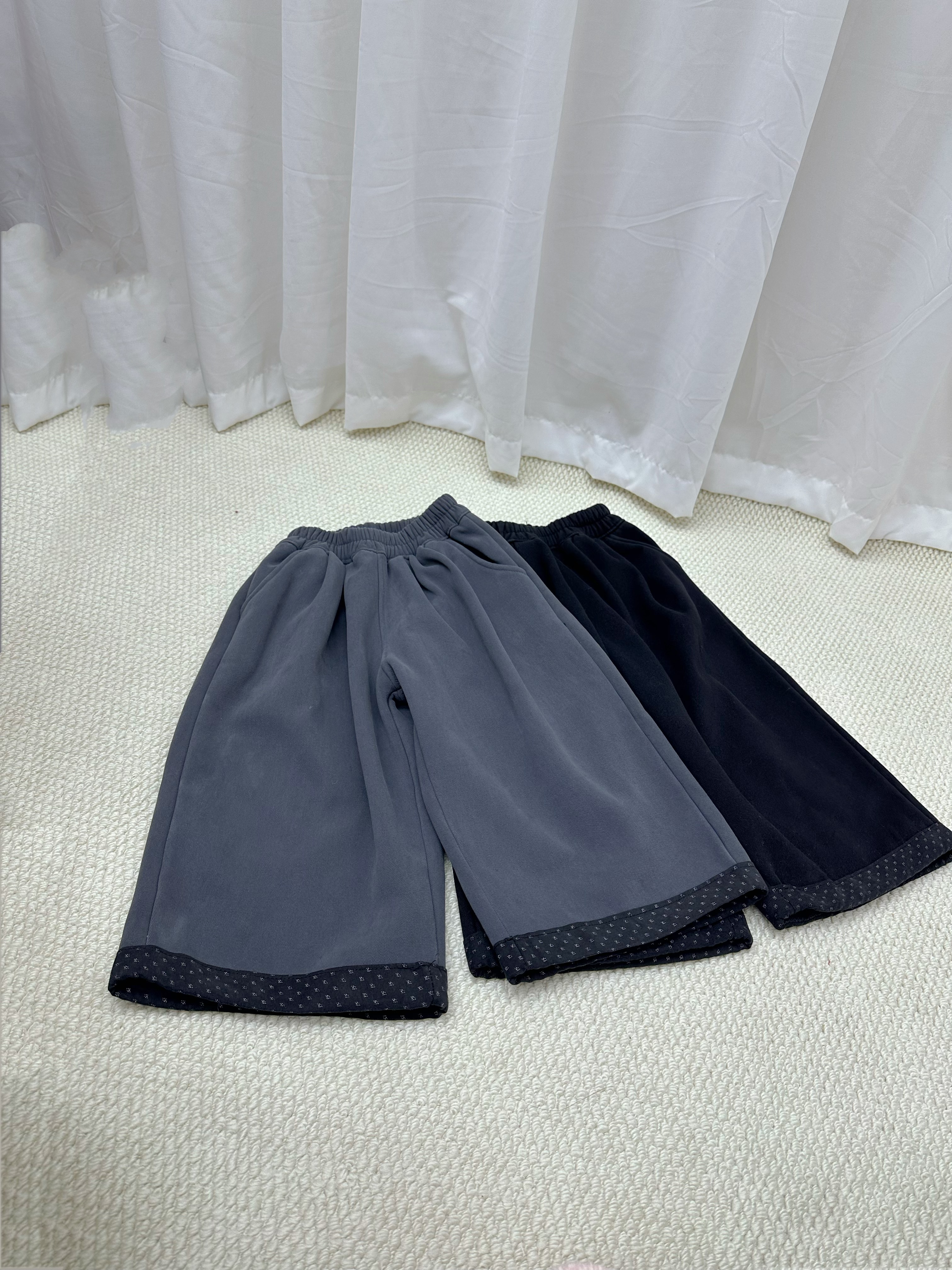 （脚边边碎花）加绒裤子