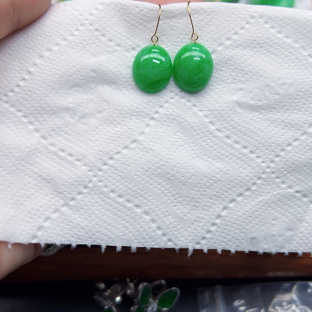 翡翠耳饰18K金镶嵌天然缅料A货一件