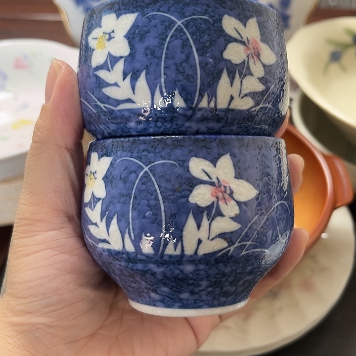 热门推荐主人喝茶杯