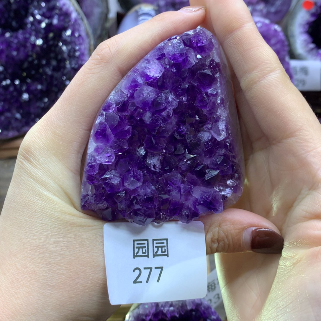 紫晶大型摆件（非配饰）未镶嵌