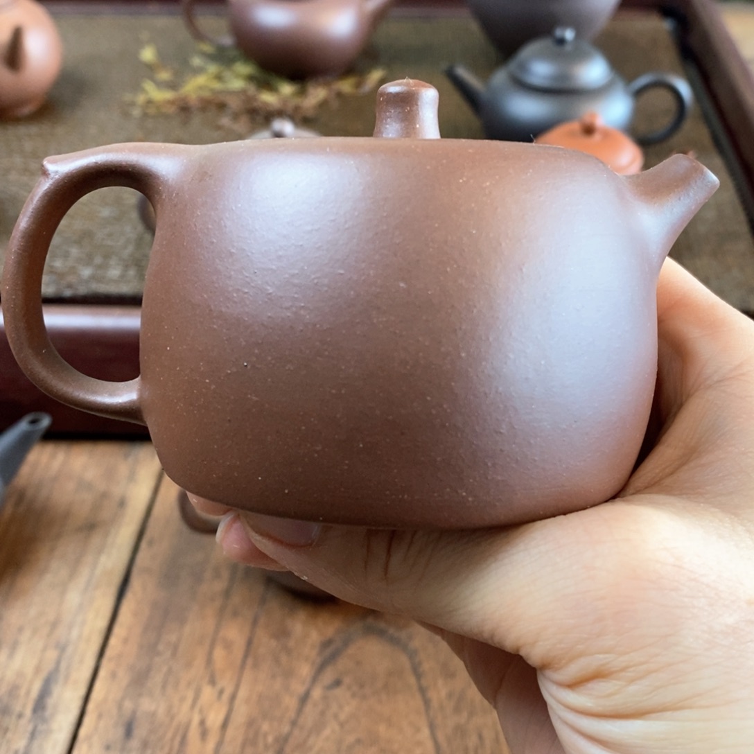 紫砂茶壶紫泥汉铎容量120cccccccc左右