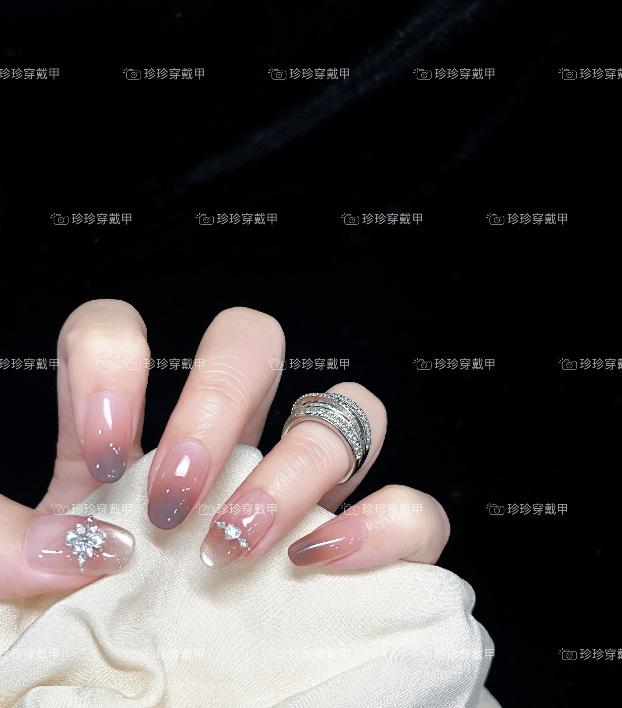 【芝巧奶酪】珍珍手工穿戴甲日常显白棕咖色猫眼渐变镶钻可拆卸美甲