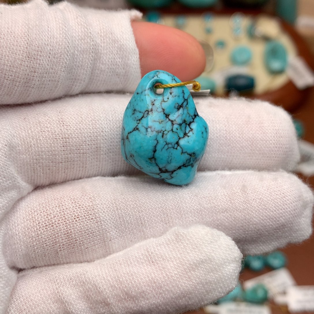 绿松石未镶嵌珠宝奇石