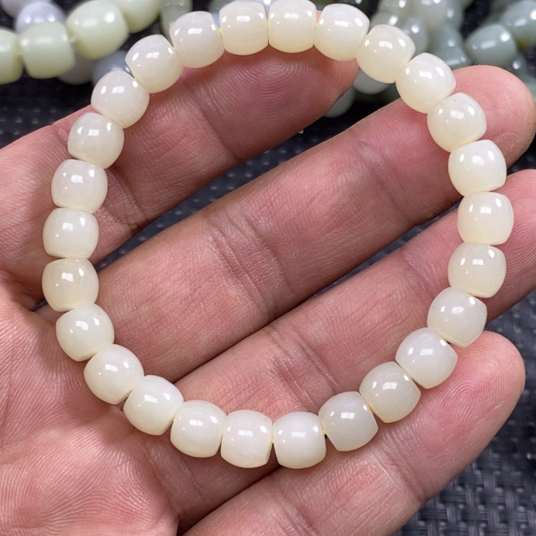 和田玉手链未镶嵌