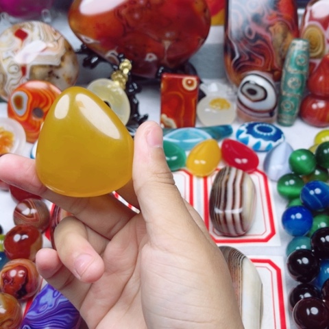玛瑙/玉髓耳饰未镶嵌