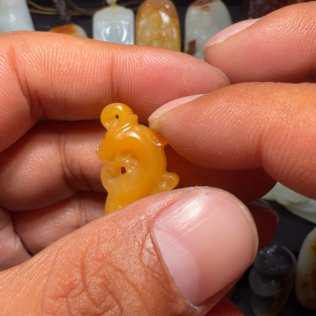 和田玉挂件未镶嵌