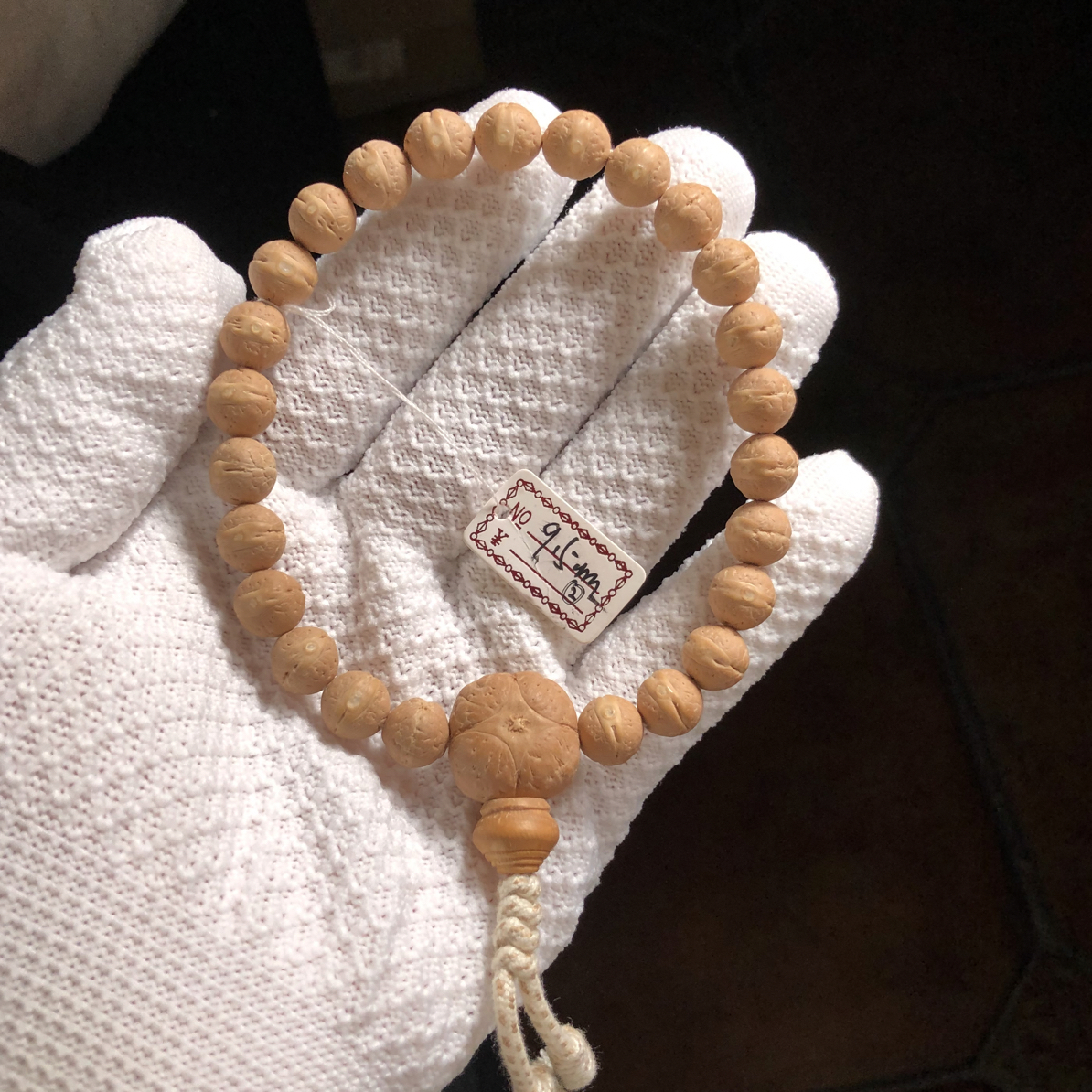 9.5mm溜圆纯实心籽姜黄皮尼泊尔凤眼手串一物一图23➕2