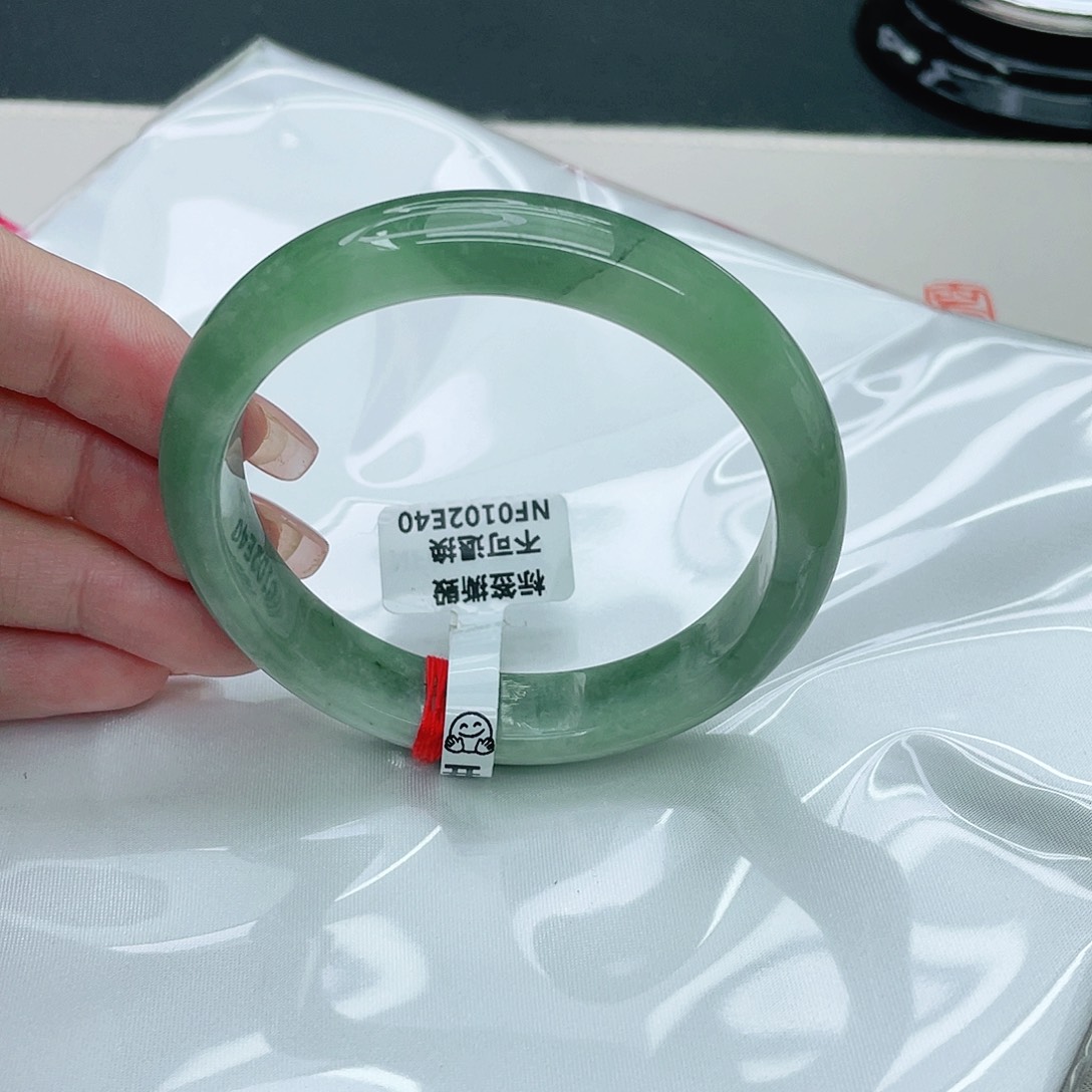 翡翠手镯未镶嵌正59