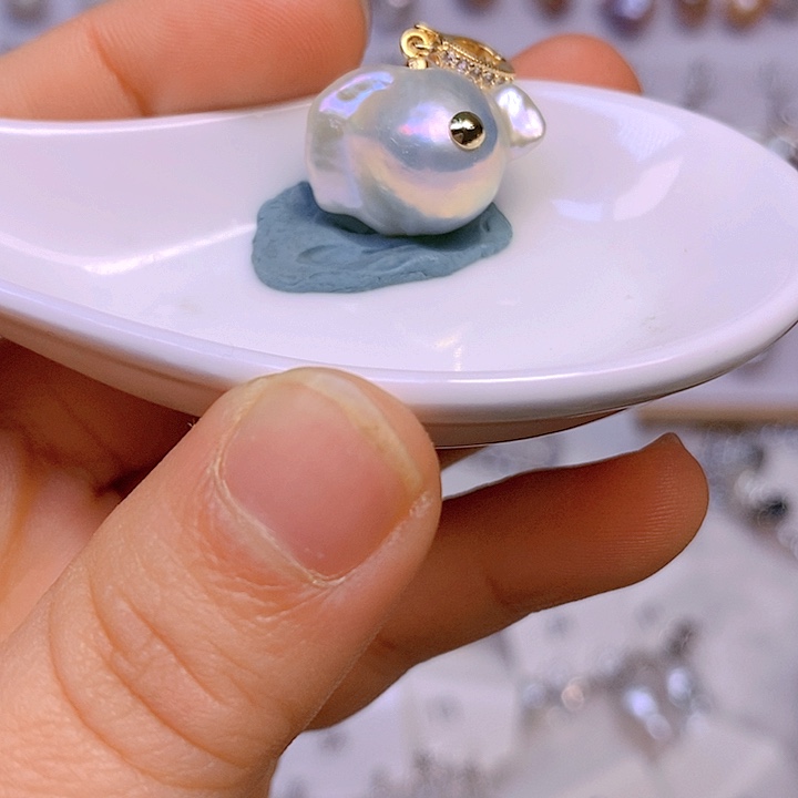 淡水珍珠颈饰合金