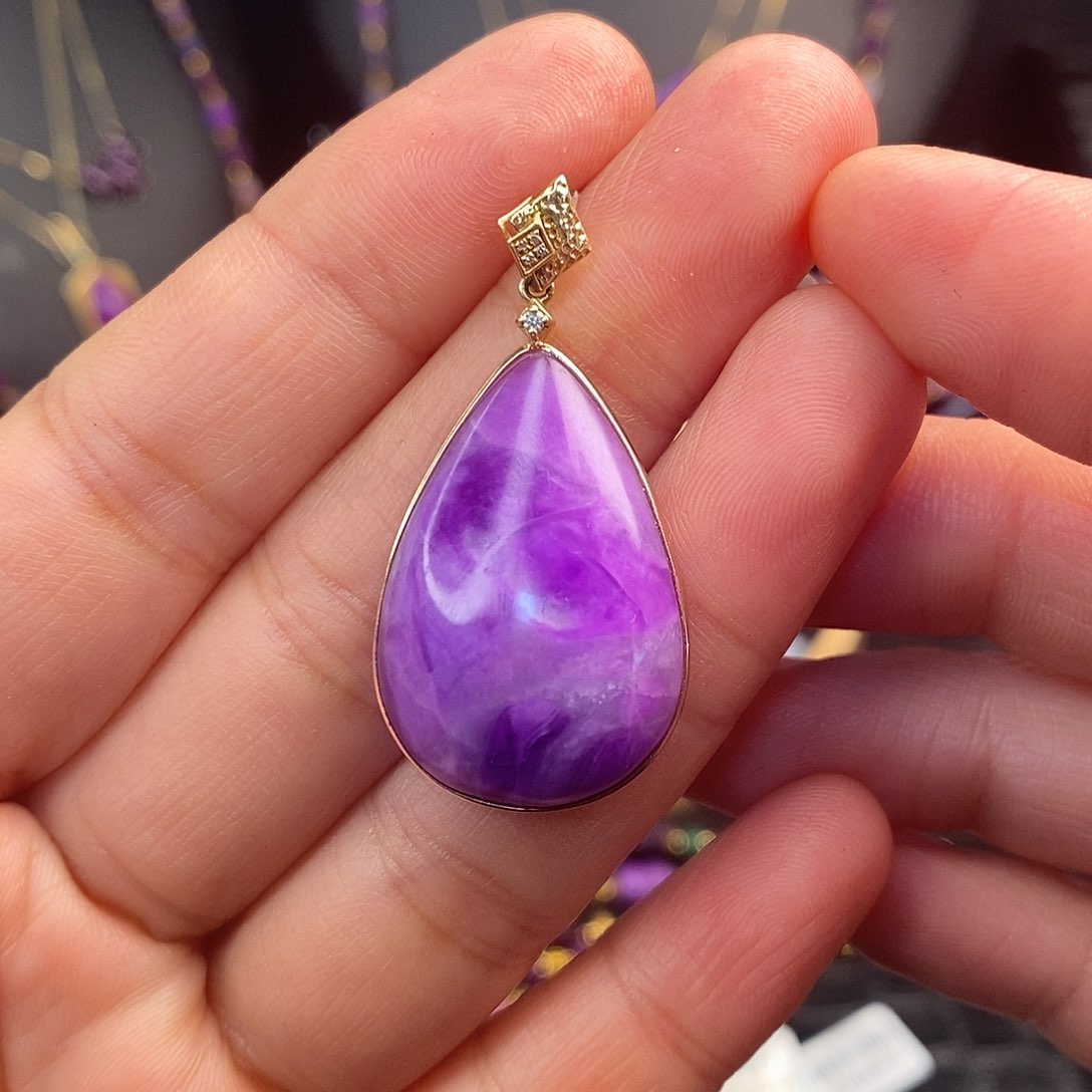 苏纪石（舒俱来）吊坠18K金镶嵌