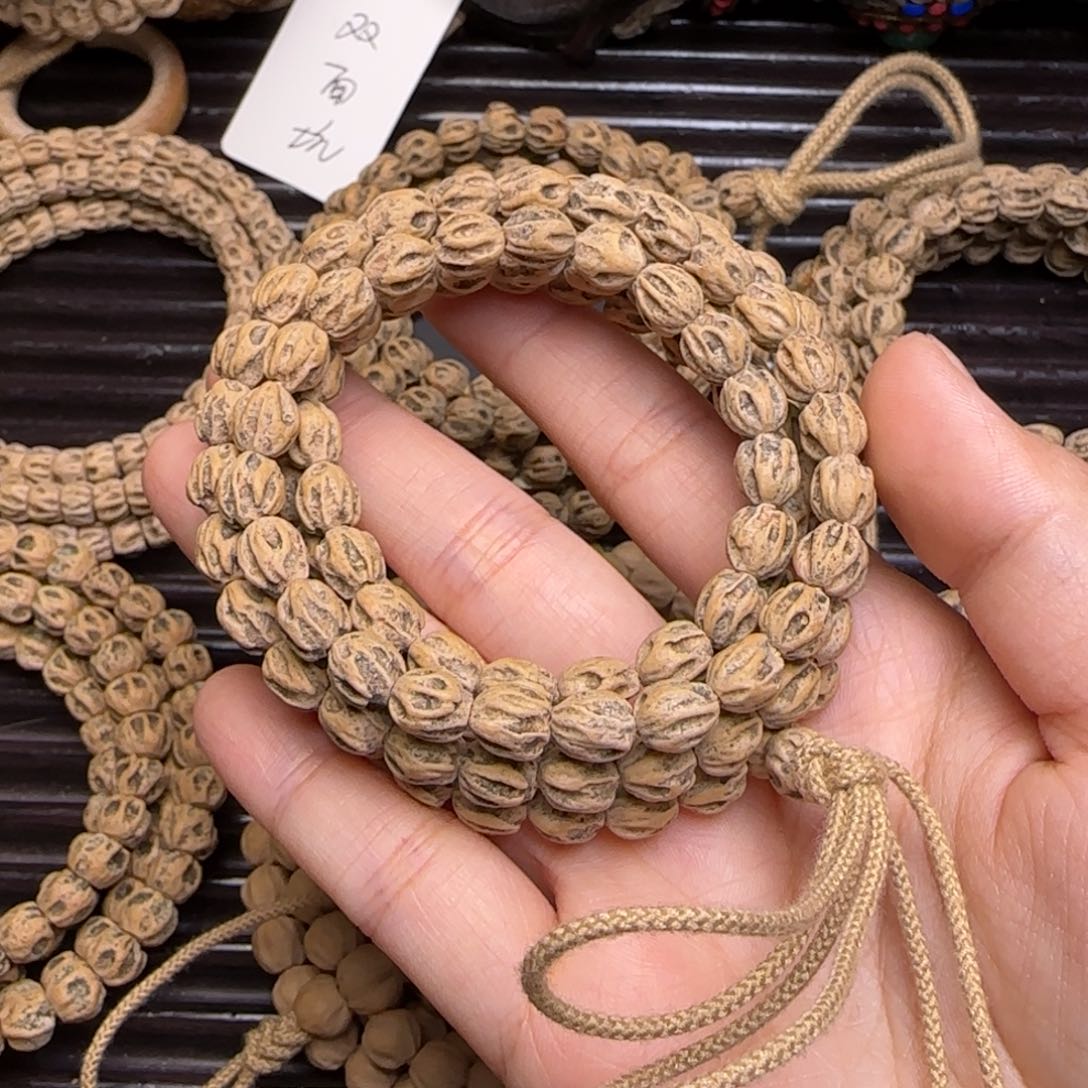 柏香籽/百香籽吊坠谢**j