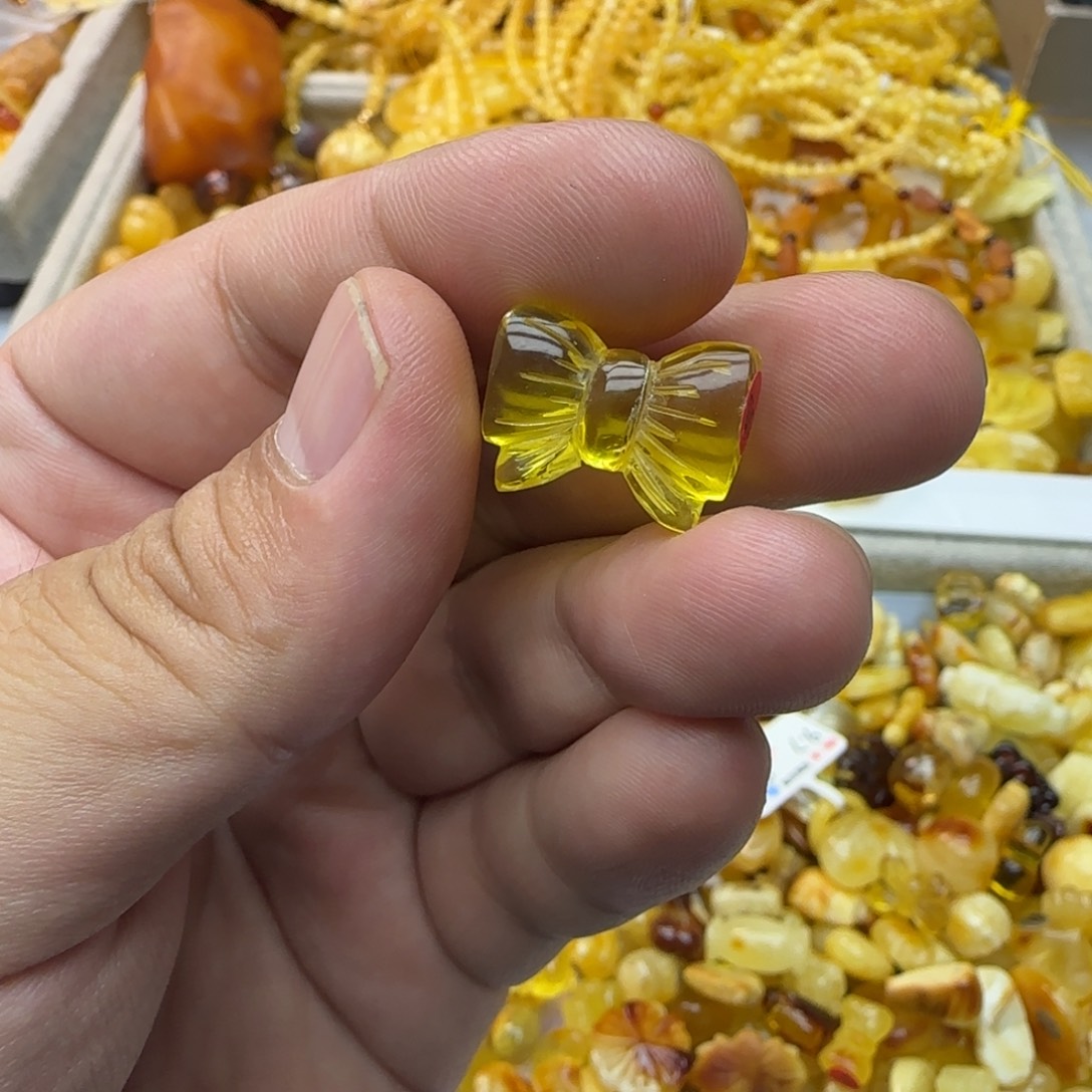 绘***享琥珀未镶嵌裸石1.21克