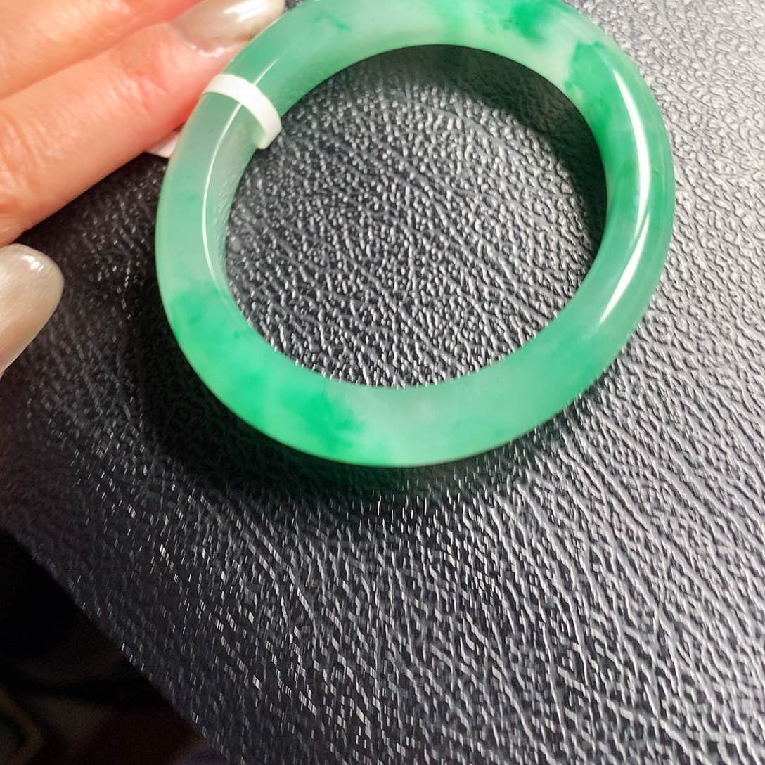 石英质玉手镯未镶嵌悟*r