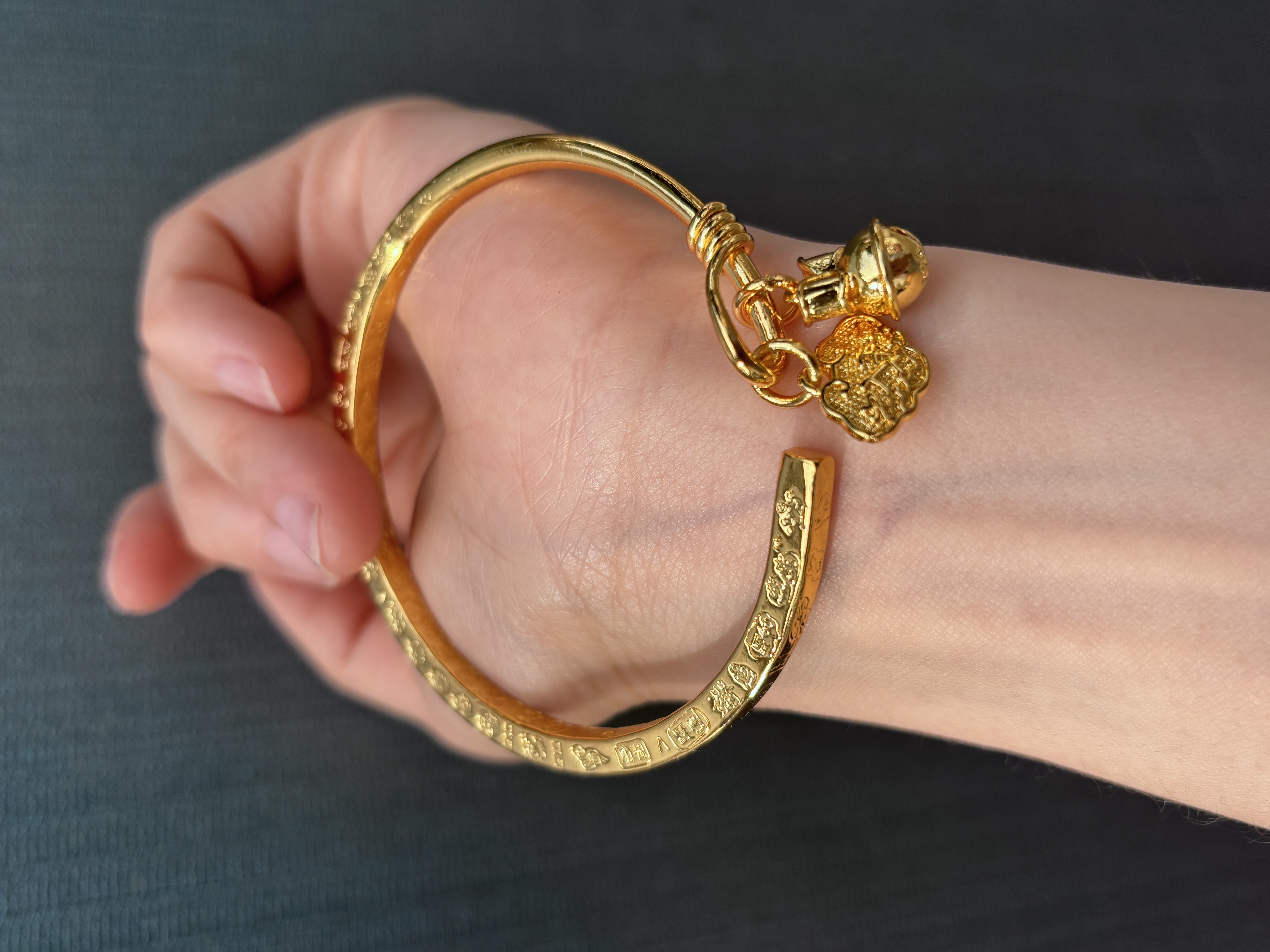 A614 远方专属 精工如意铃铛手镯