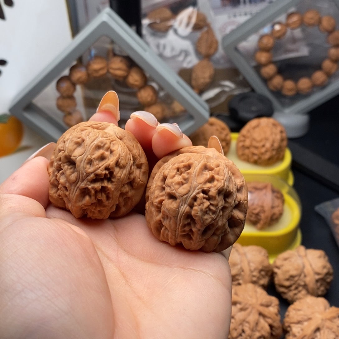 文玩核桃把件海**?元宝44