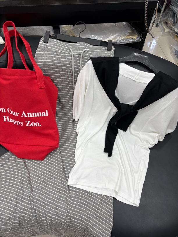 圆领女休闲纯色港风西域风