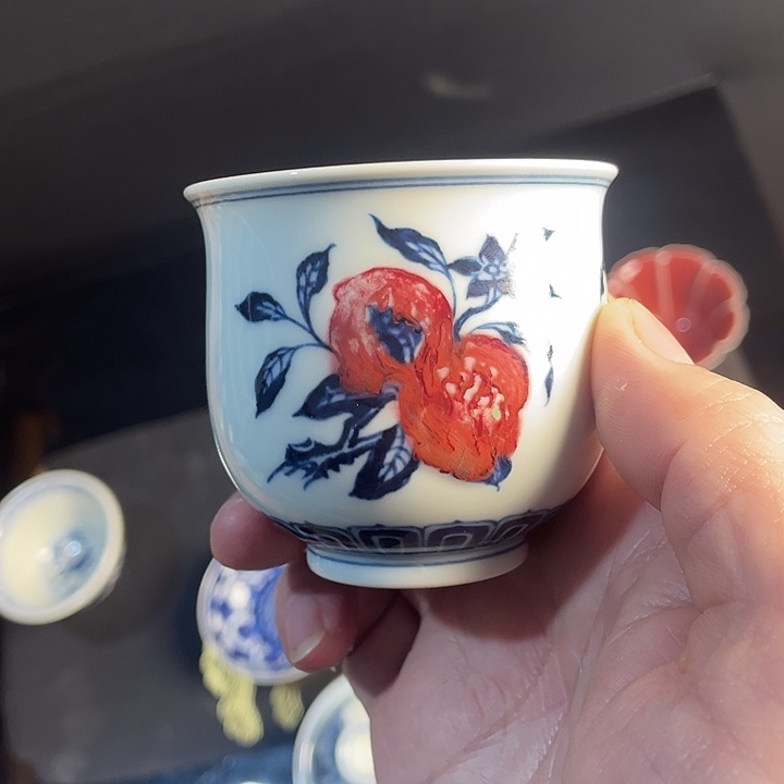 ****王青花釉里红主人杯