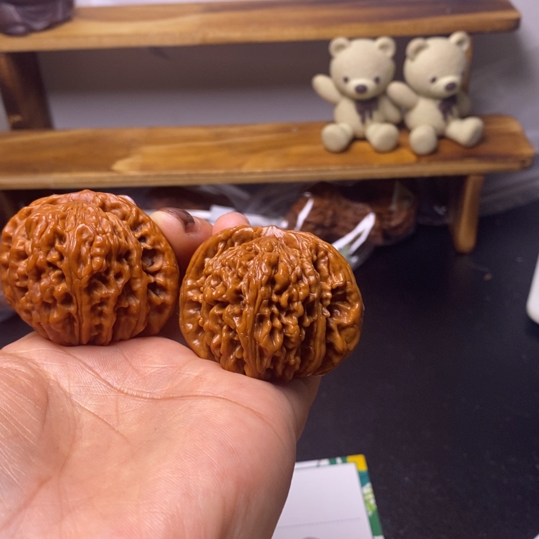 爱***虎文玩核桃吊坠四座楼福利