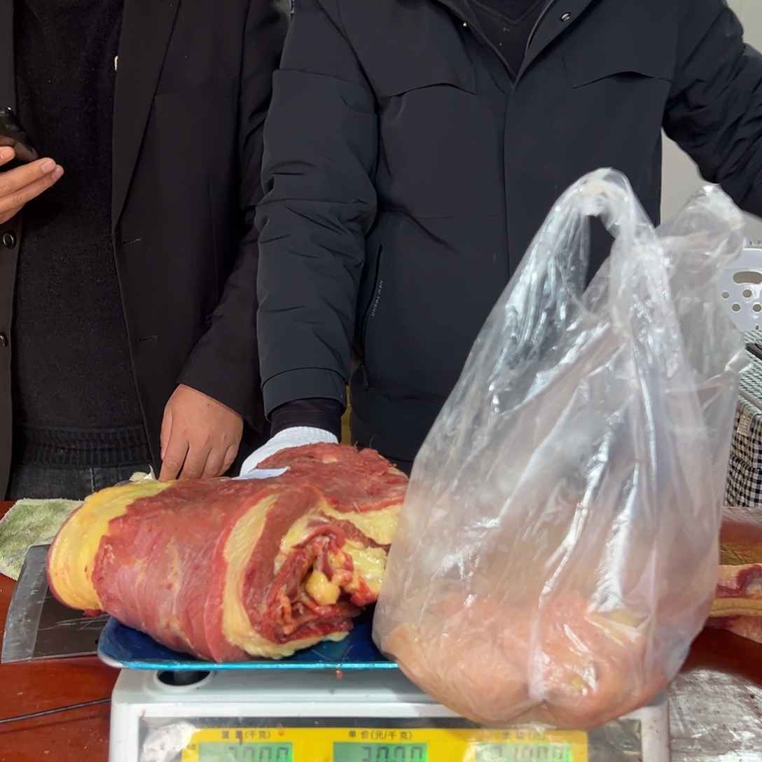 中国大陆三都马肉和马粉长7斤代购