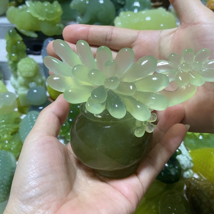 【闪购商品】未镶嵌蛇纹石玉把件可**?