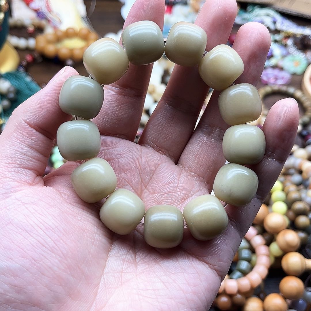 菩提根/象牙果手串