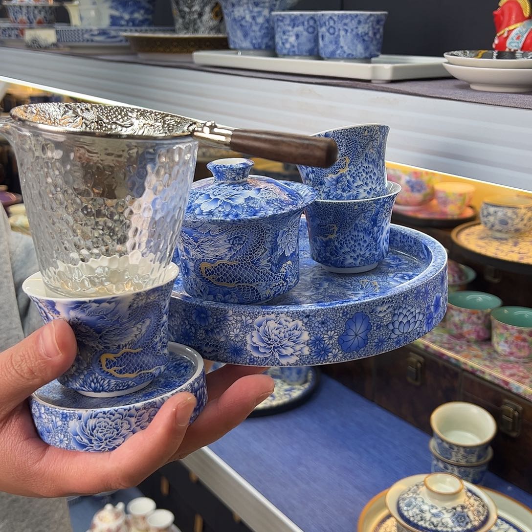 我们的目标是成为一个优秀的人