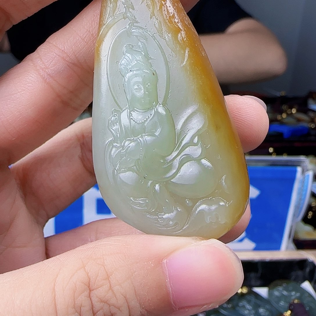 和田玉未镶嵌挂件