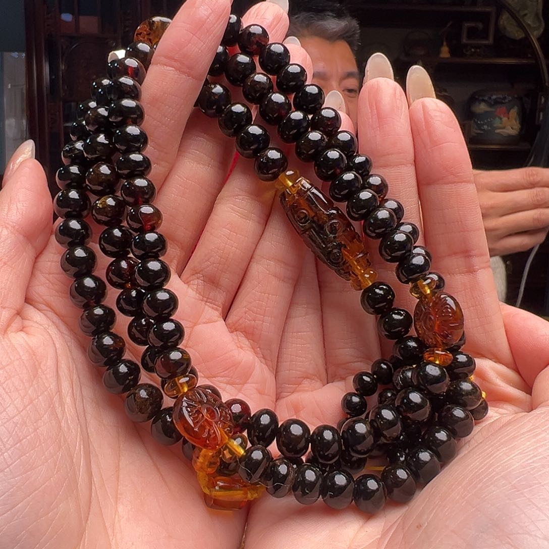 琥珀裸石未镶嵌抚顺琥珀20263。8mm