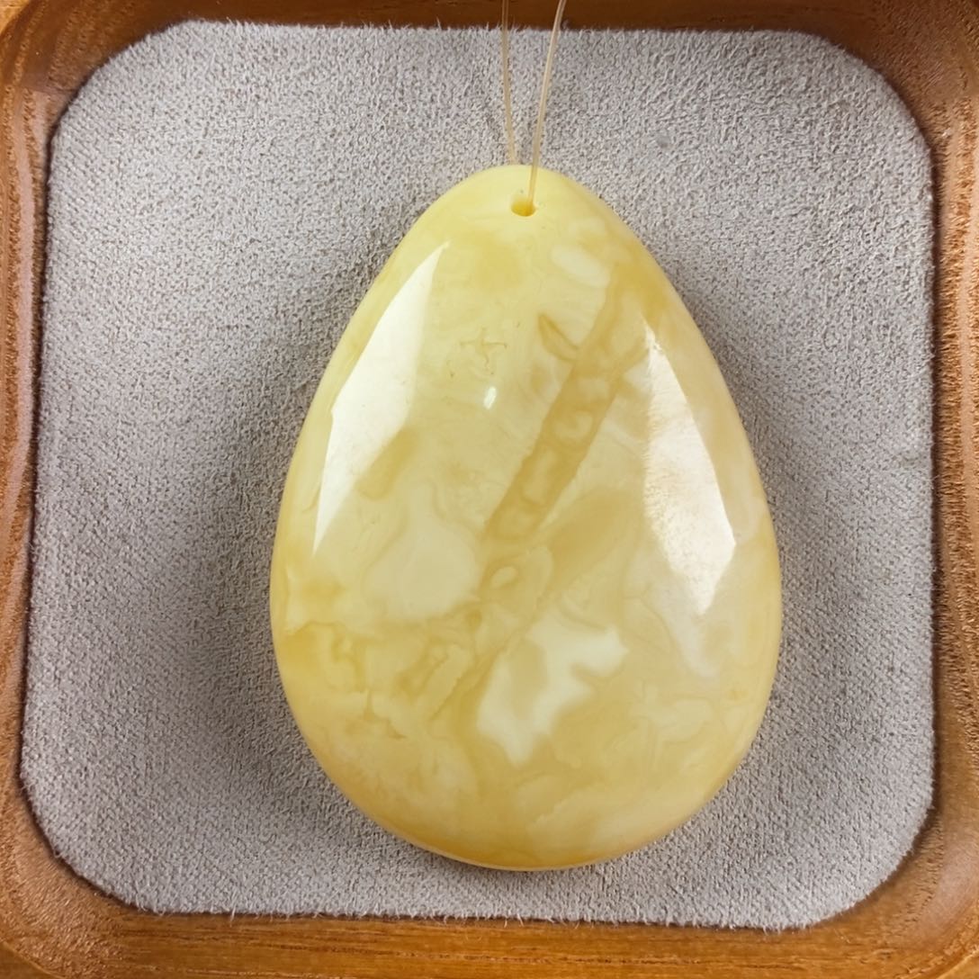 未镶嵌蜜蜡珠宝奇石