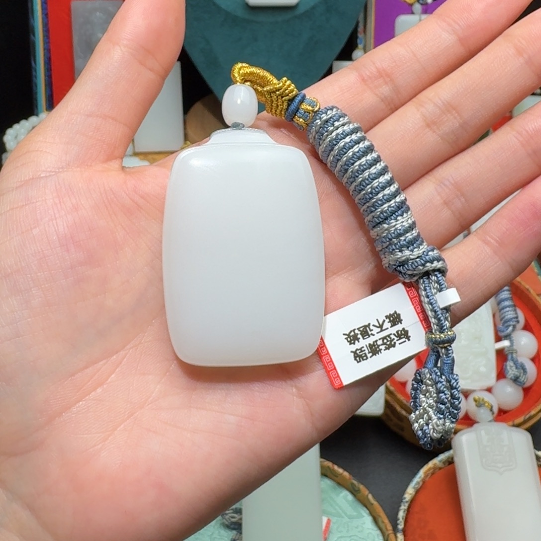 世***大和田玉未镶嵌颈饰0075