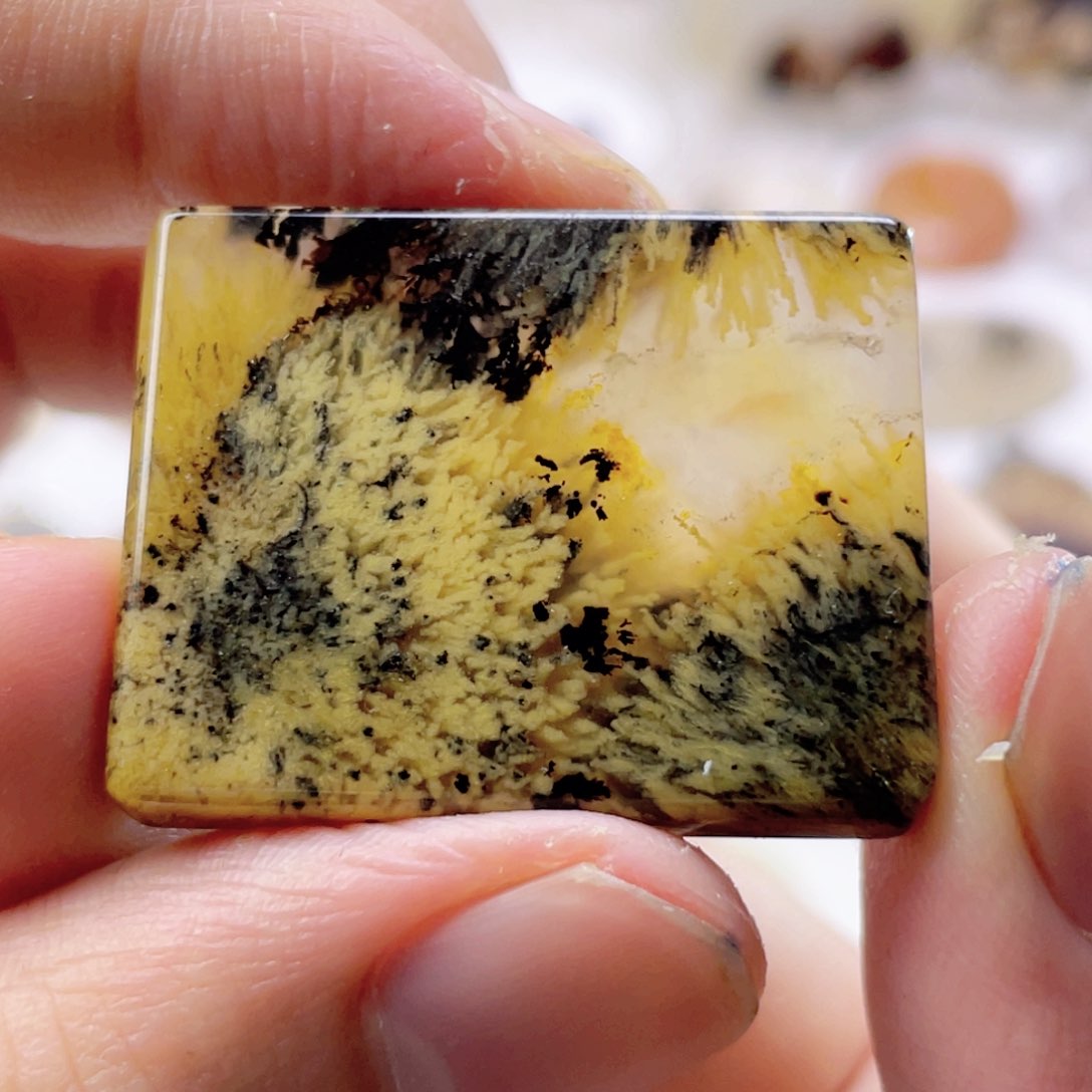 玛瑙/玉髓颈饰合金